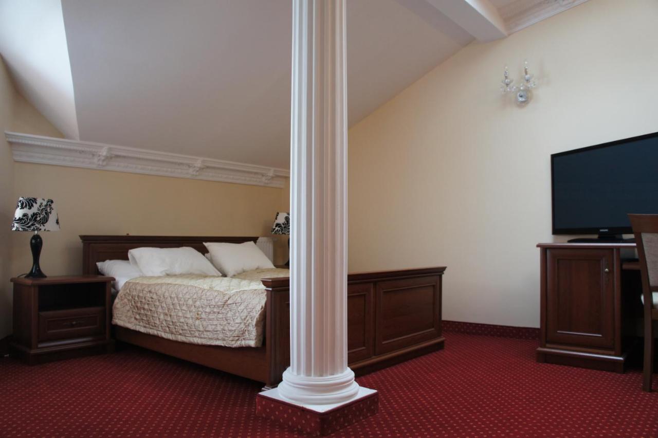 Villa Demetrios Kaluszyn  Bagian luar foto