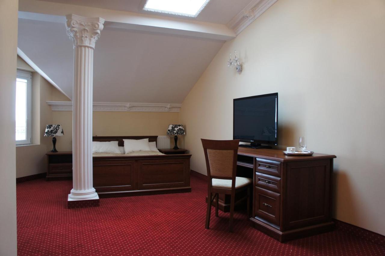 Villa Demetrios Kaluszyn  Bagian luar foto