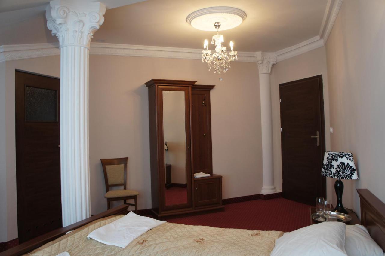 Villa Demetrios Kaluszyn  Bagian luar foto